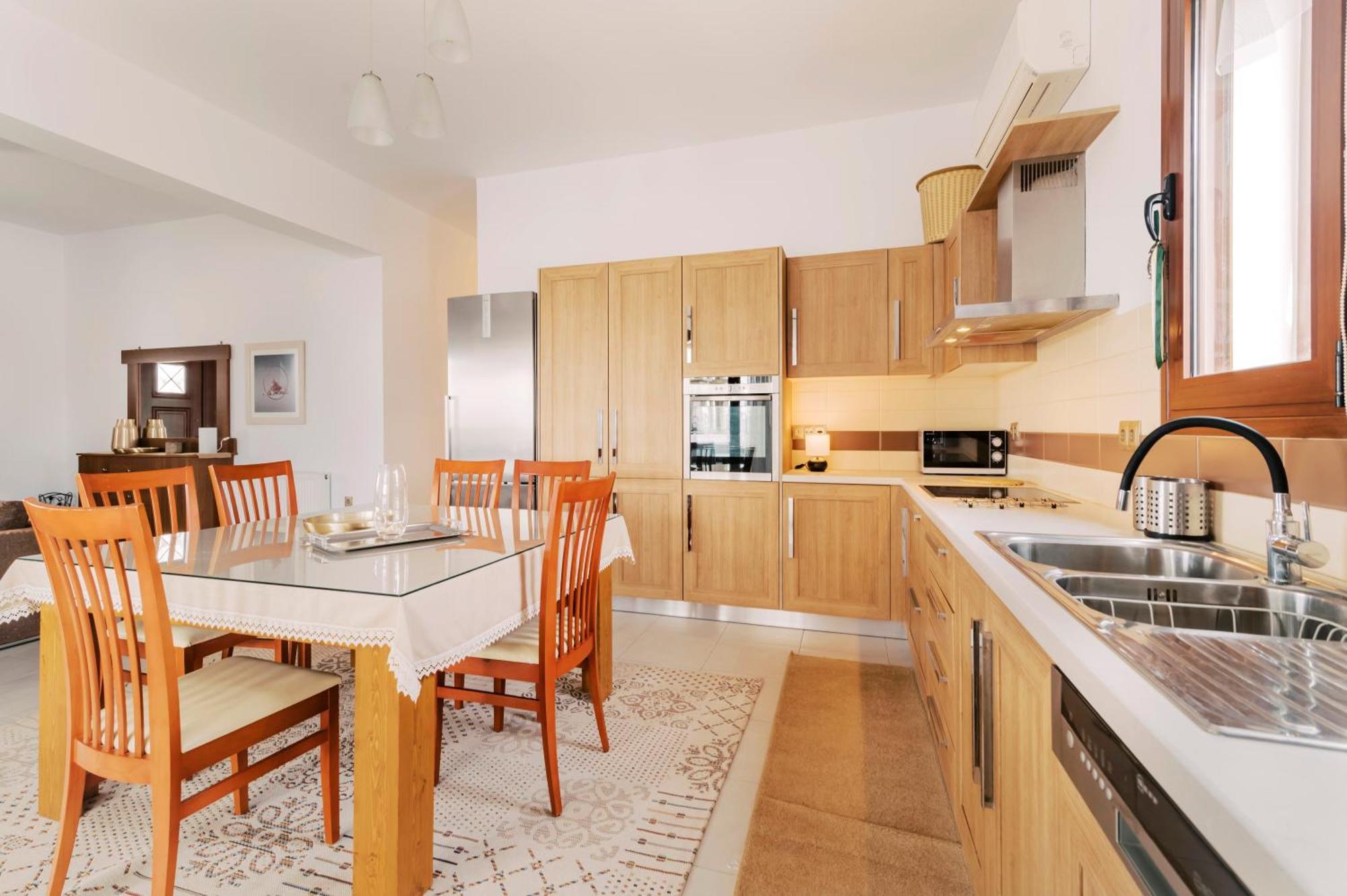 Feriehus Alonia View House *